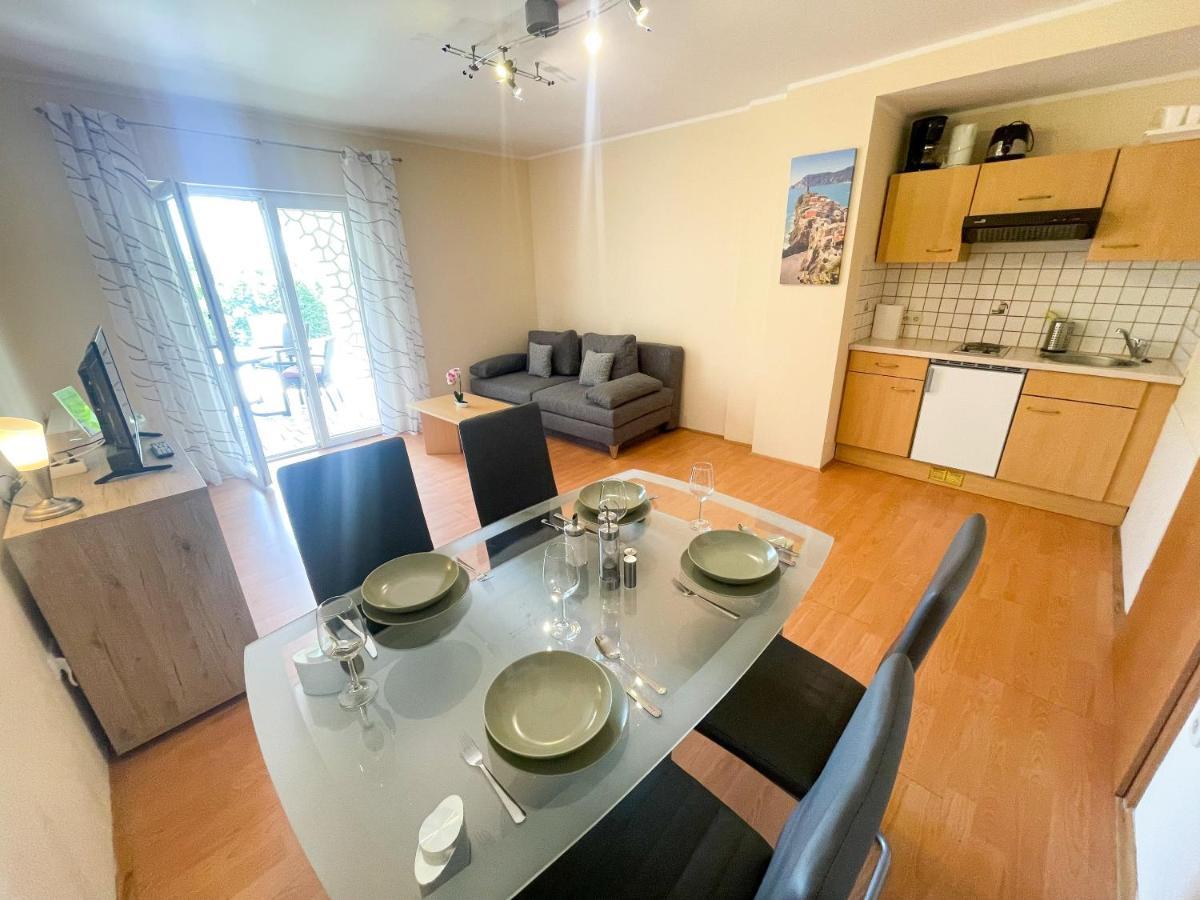 Apartments Sams Novi Vinodolski Kültér fotó