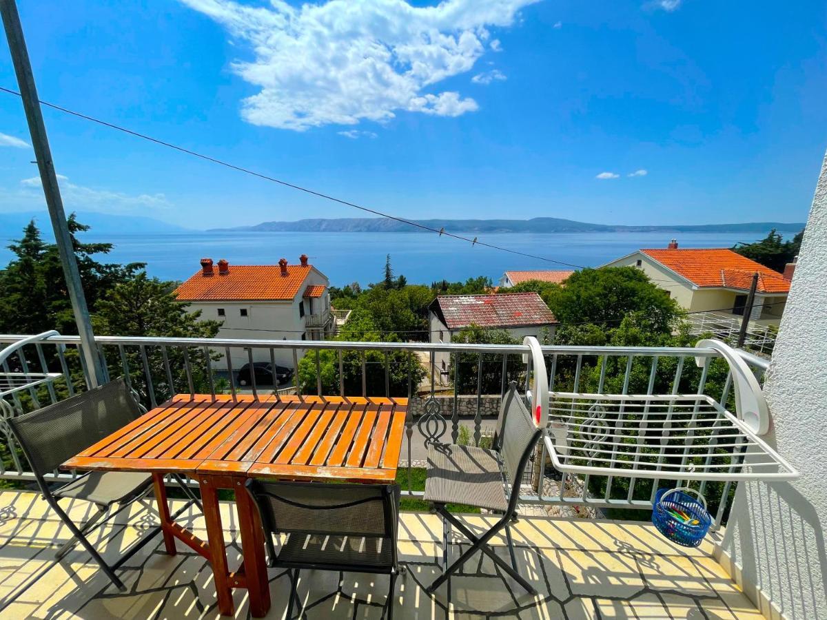 Apartments Sams Novi Vinodolski Kültér fotó
