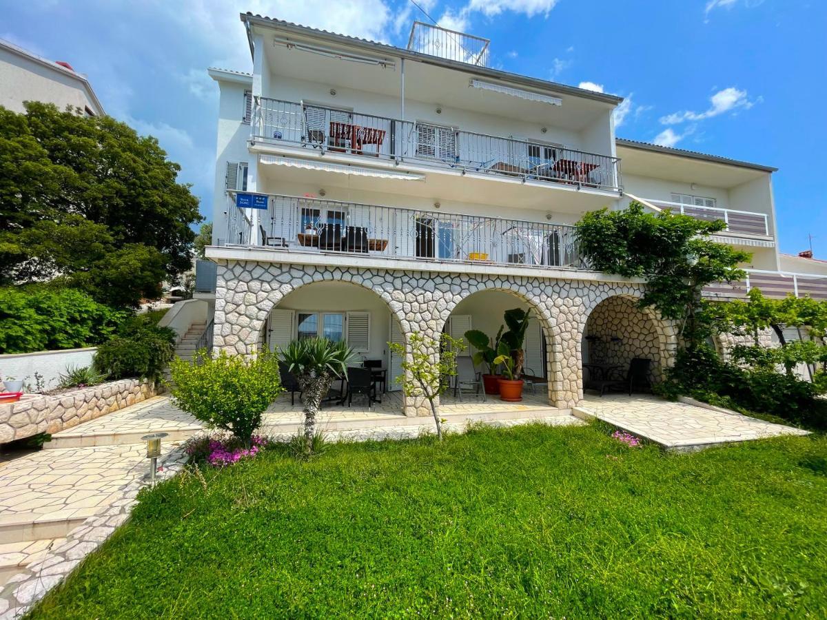 Apartments Sams Novi Vinodolski Kültér fotó