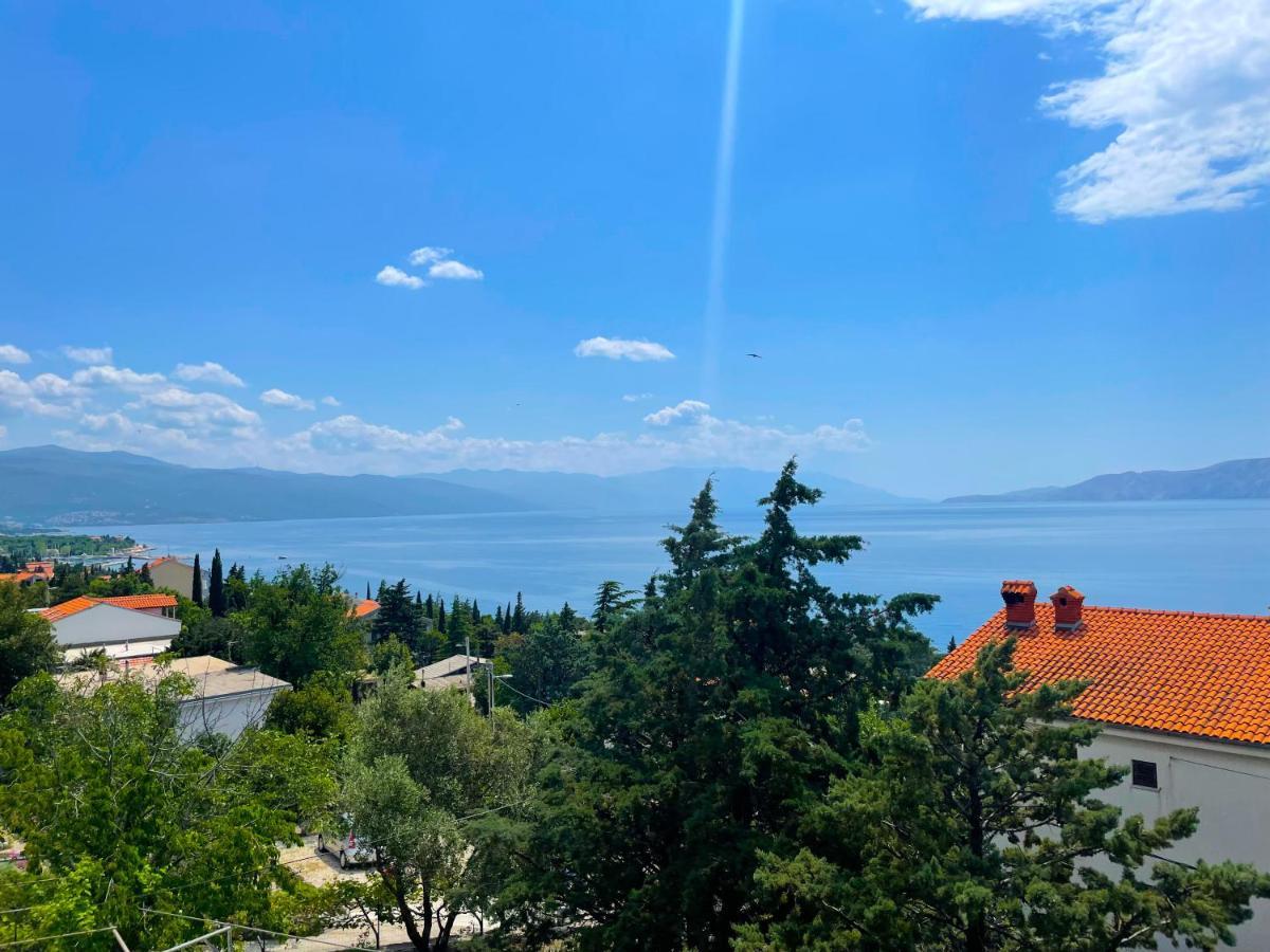 Apartments Sams Novi Vinodolski Kültér fotó