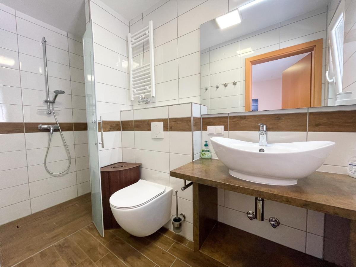Apartments Sams Novi Vinodolski Kültér fotó