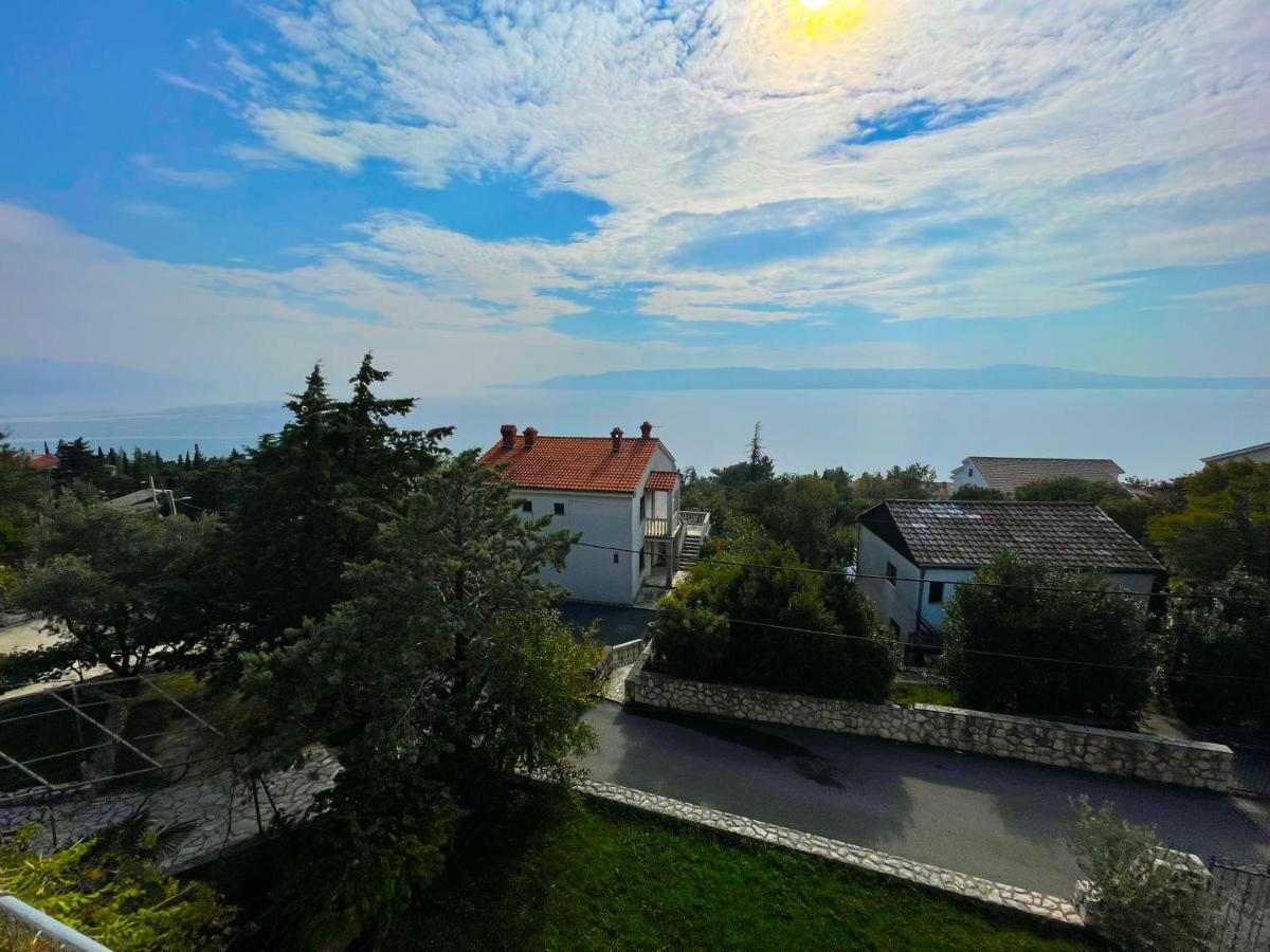 Apartments Sams Novi Vinodolski Kültér fotó