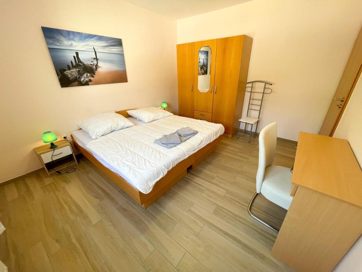 Apartments Sams Novi Vinodolski Kültér fotó
